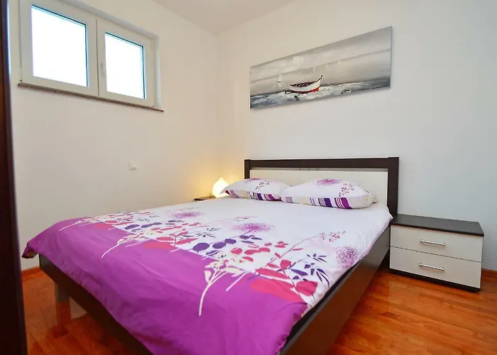 Ante-2 By Interhome *